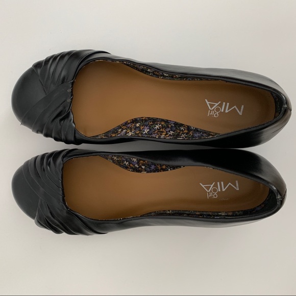 Mia Girl Black Basic Wedge Heel - Picture 2 of 6